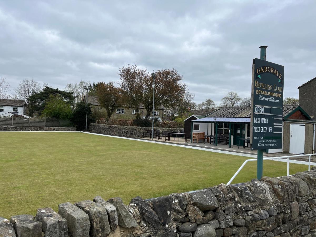 Masons Arms Hotel Gargrave Eksteriør billede