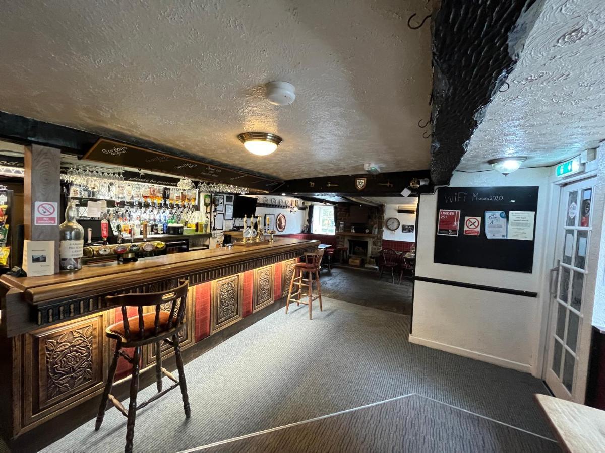Masons Arms Hotel Gargrave Eksteriør billede