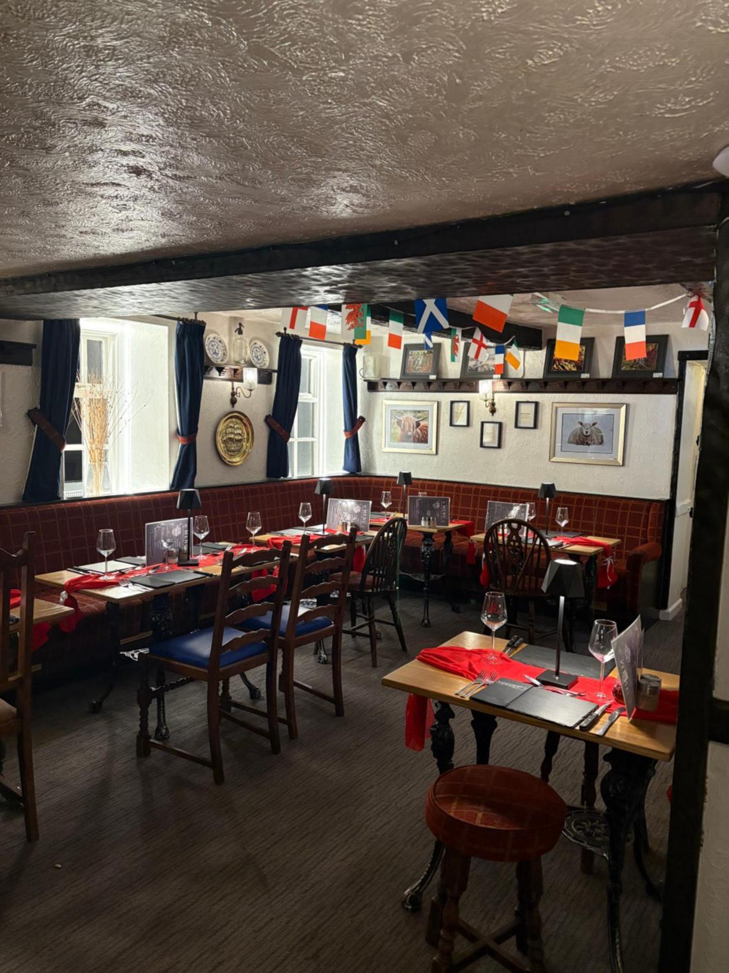 Masons Arms Hotel Gargrave Eksteriør billede